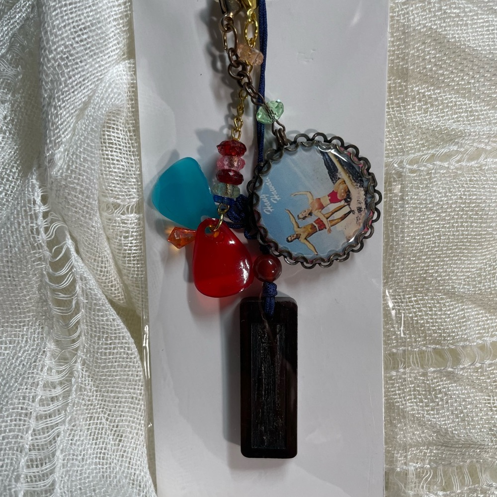 Acrylic leaves petal dangling, Dark color wood bar, Man & Woman bottle cap-3pcs